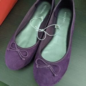 Ballet flats
